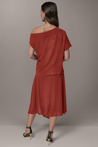 SLEEVELESS ASYMMETRIC LASER CUT TOP