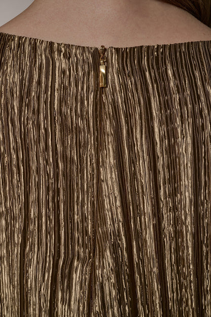 SLEEVELESS METALLIC PLEAT BLOUSE