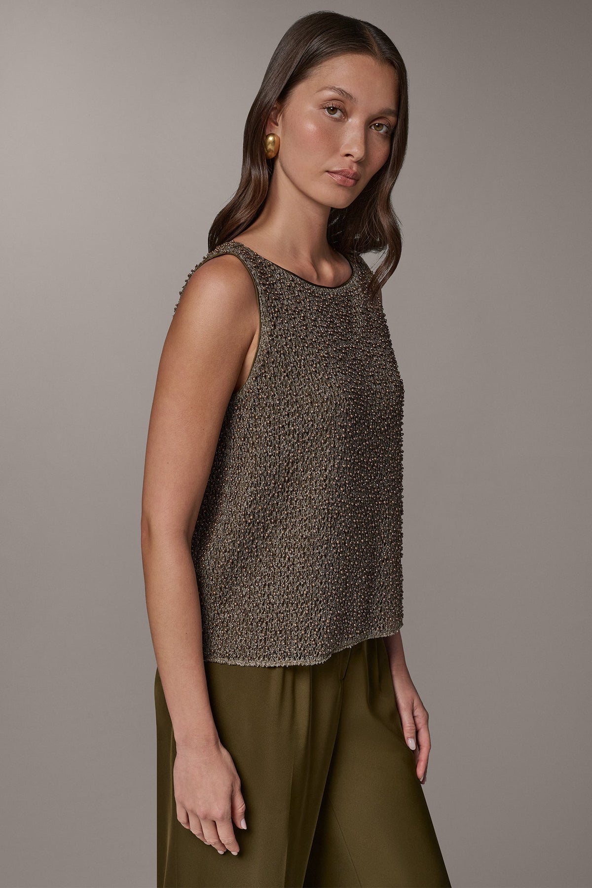 SLEEVELESS PEARL METALLIC BLOUSE